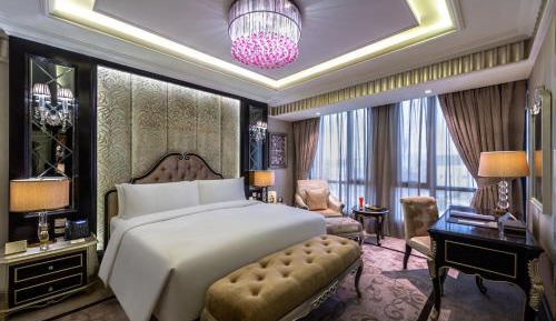 Classic King Bed Room