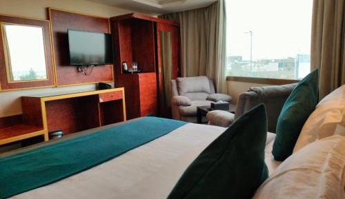 One-Bedroom Suite