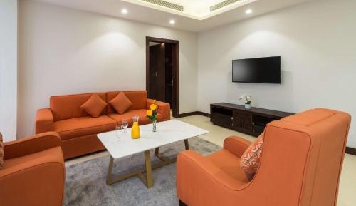 Premium King Suite with City View