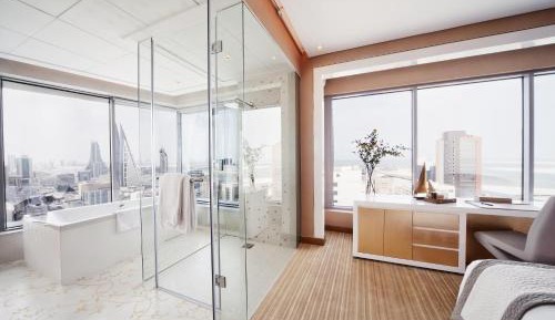 Premier Suite