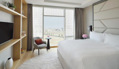 Junior King Suite - Club Floor