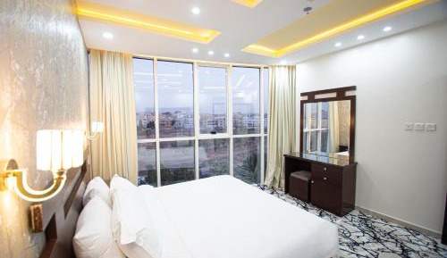Apartment with Garden View