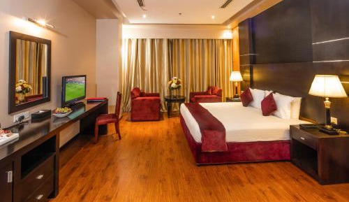 Deluxe Suite