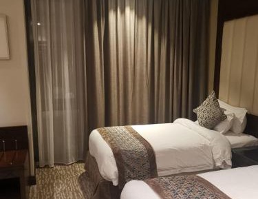 Twin Room with View