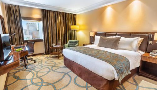1 King Bed Classic High Floor Smoking