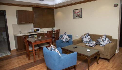 Deluxe Suite