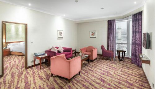 Spacious Partial Haram View One Bedroom Suite 