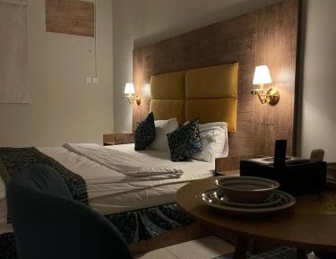 Deluxe King Room