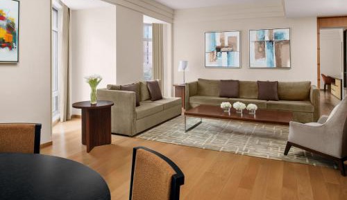 One-Bedroom Tower Suite