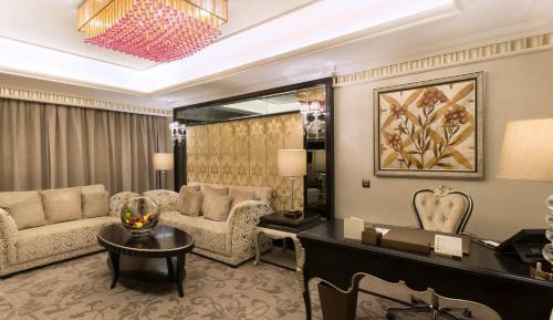 Premium Suite