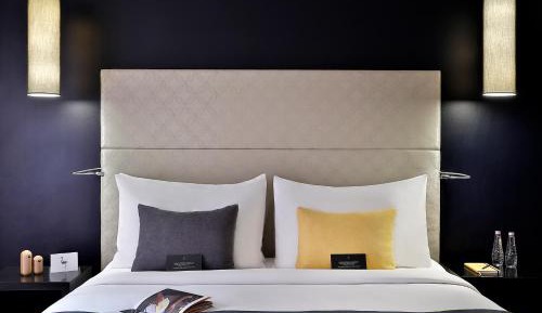 Premium King Room - Accessible/Non-Smoking