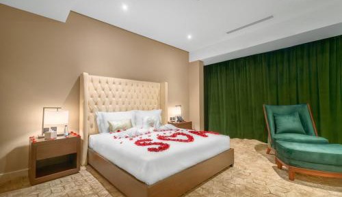 Standard King Room