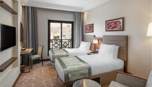 Standard Room with Two Single Beds