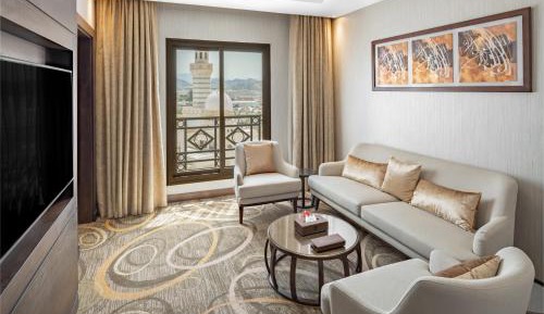 Executive Suite with One King Bed