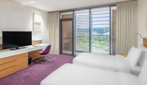 Presidential Suite with Lounge Access