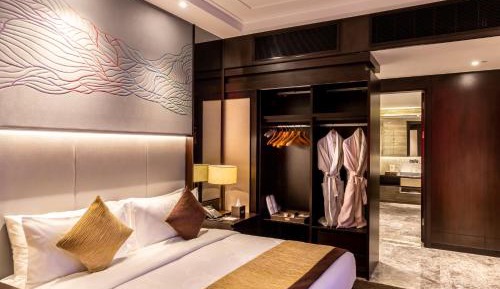 Premium King Room with Balcony