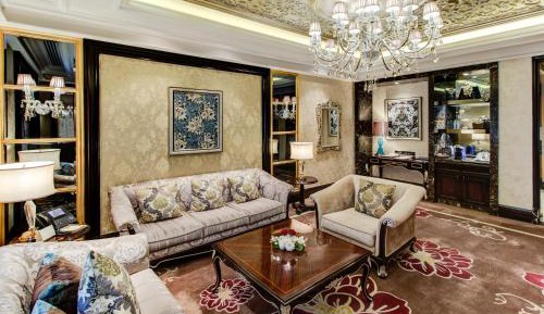 Executive Suite