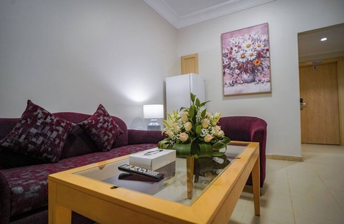 Al Aziziyah Hotel | EMMAR AL NOOR