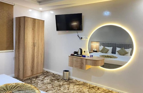 Al Bad Hotel | Desert Paradise Hotel