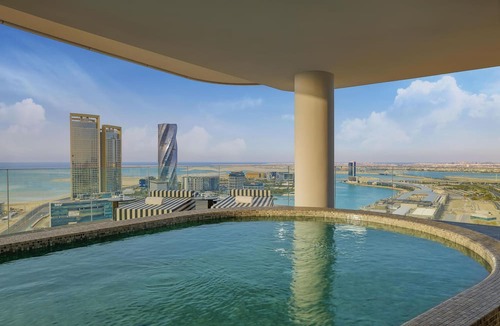 Manama Hotel | Conrad Bahrain Financial Harbour
