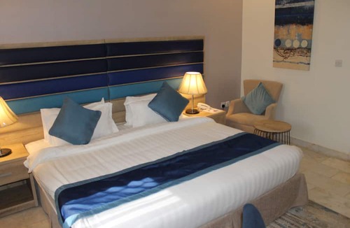 Al-Hamra'a Hotel | Lafontaine Deiora Hotel