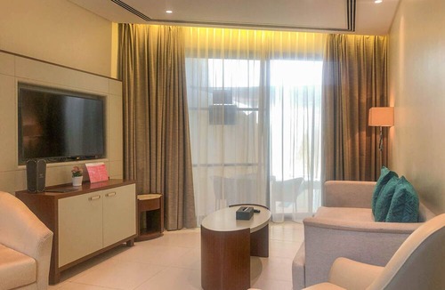 Manama Hotel | Grand Swiss-Belhotel Waterfront Seef