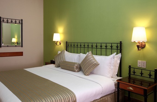 Dhahran Hotel | Mena Holiday Beach Resort Half Moon Bay
