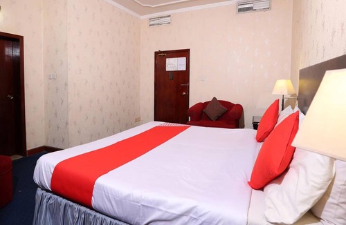 Al Hoora Hotel | OYO 112 Semiramis Hotel