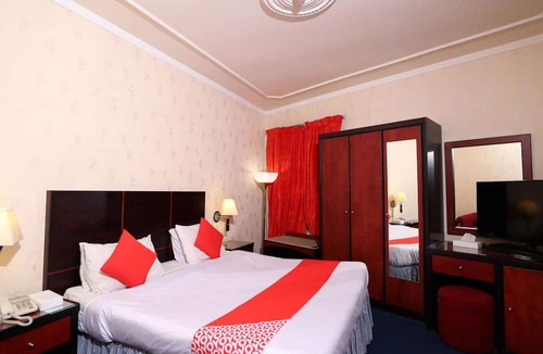 Al Hoora Hotel | OYO 112 Semiramis Hotel