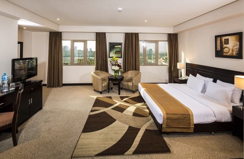 Al Hoora Hotel | Monroe Hotel & Suites