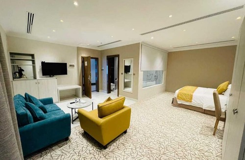 Buraydah Hotel | Golden Tulip Buraidah