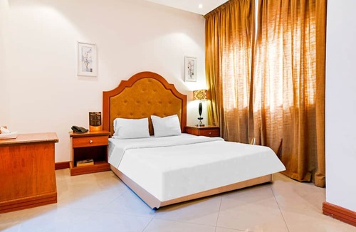 Juffair Hotel | OYO 118 Revira Hotel