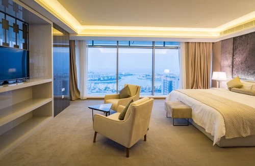 Muharraq Hotel | Solymar Hotel & Beach