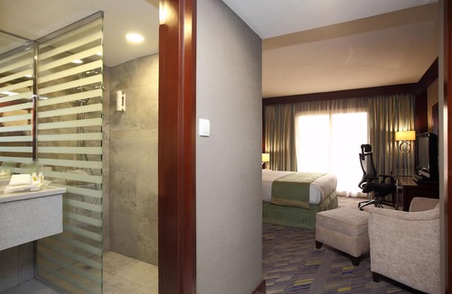 Al Khobar Hotel | Holiday Inn Al Khobar - Corniche by IHG