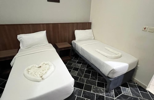 Al Aziziyah Hotel | Manarat Al Aziza-3