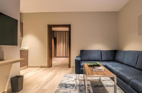 Al Bawadi Apartment | Tiara Quraish