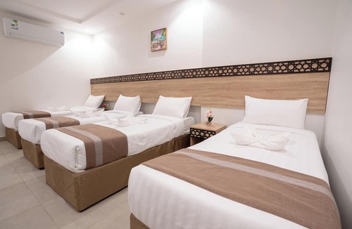 Al Aziziyah Hotel | Saif Plus 1
