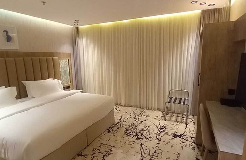 Umluj Hotel | Hyatt Town 2