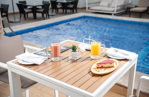 Hera Street Hotel | Landmark Hotels & Suites