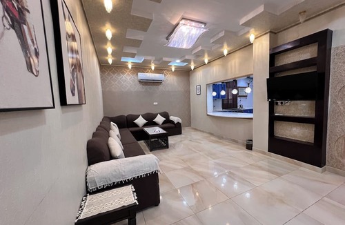 Medina Condo | elegant room