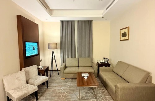 Hera Street Hotel | Alfursan Almotahida Hotel
