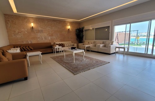 Durrat Al-Arous Ski Chalet | Durrat Al-Arous Villa in Moon Beach