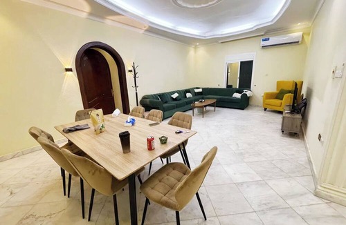 Al-Hamra'a Bed & Breakfast | Hasy's House-You Jia