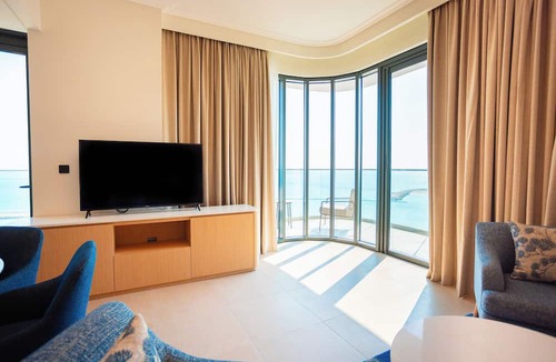 Muharraq Apartment | Address Residences Marassi Vista