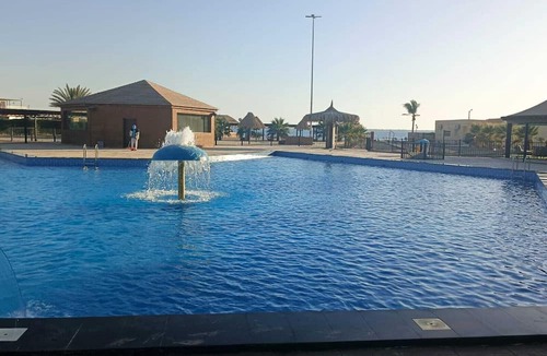Al Khuraybah Hotel | L'azure Beach Resort