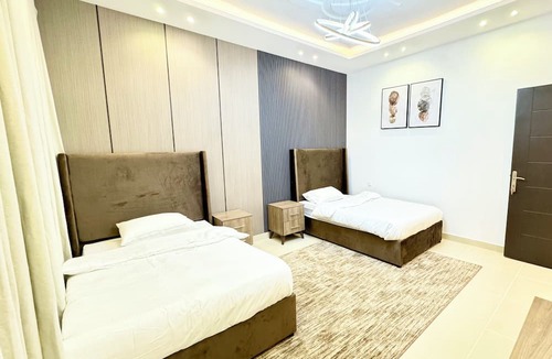 Mecca Apartment | Makkah Modern Luxurious Apartment Near Haram With Living and Full Kitchen