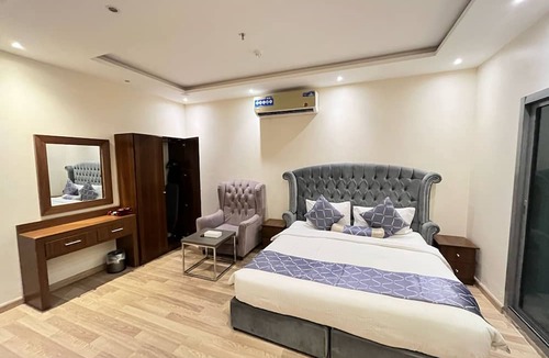 Jeddah Hotel | Holiday Plus Al Marwa