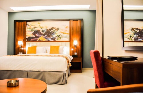 Al Faisaliyah Hotel | Parktown