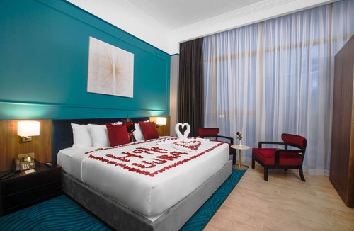 Al Faisaliyah Hotel | Hujra Hotel Tahlia Jeddah