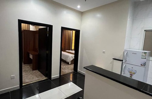 Hera Street Apartment | restoservicedsuites
